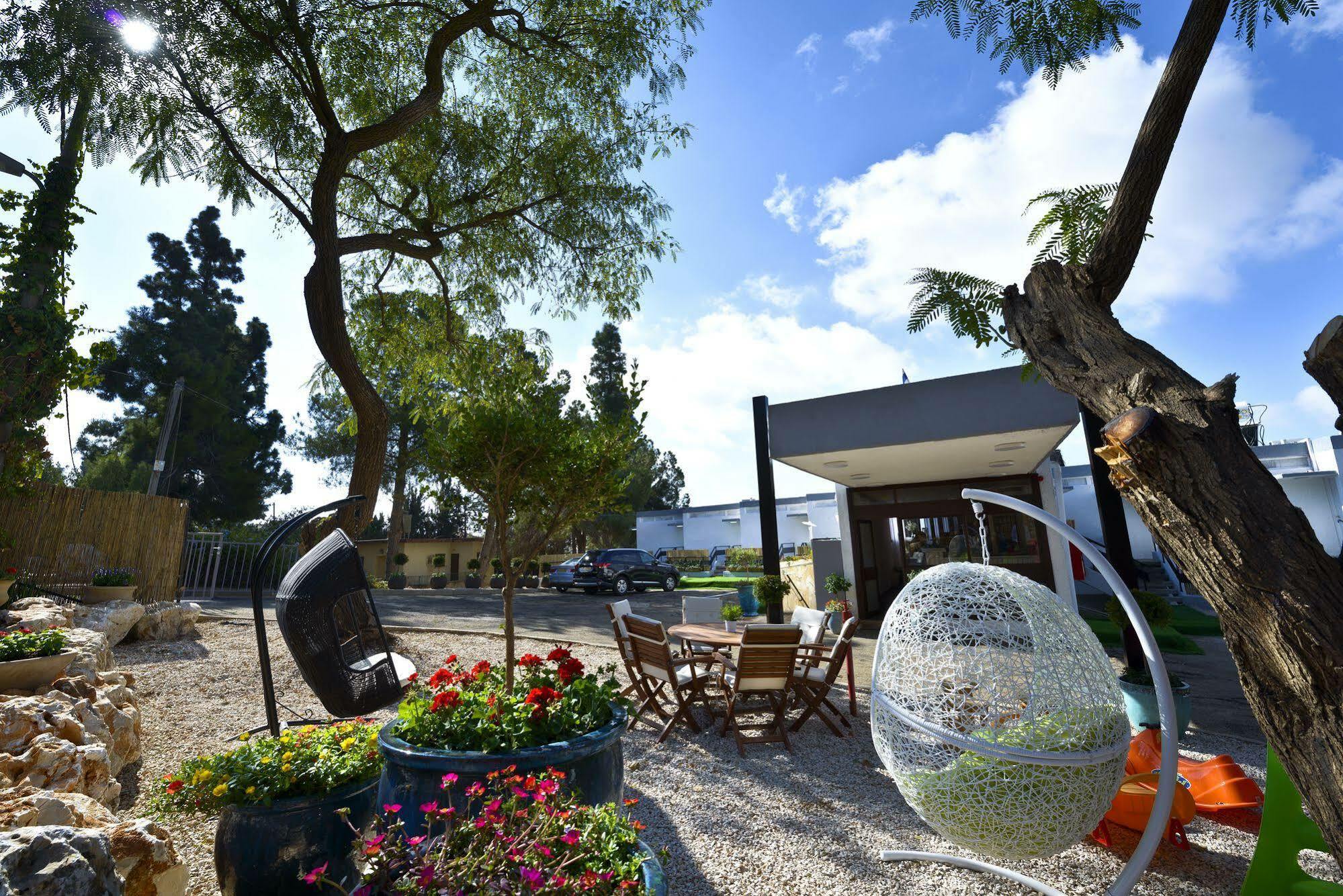 Eretzefat Hotel Buitenkant foto